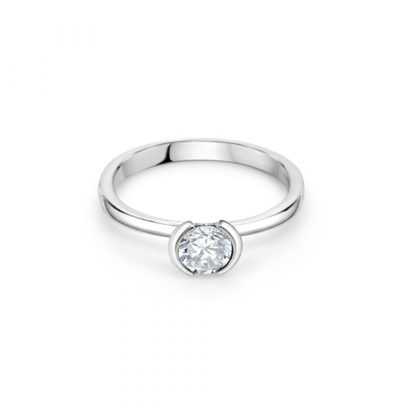 18ct White Gold Solitaire Engagement Ring