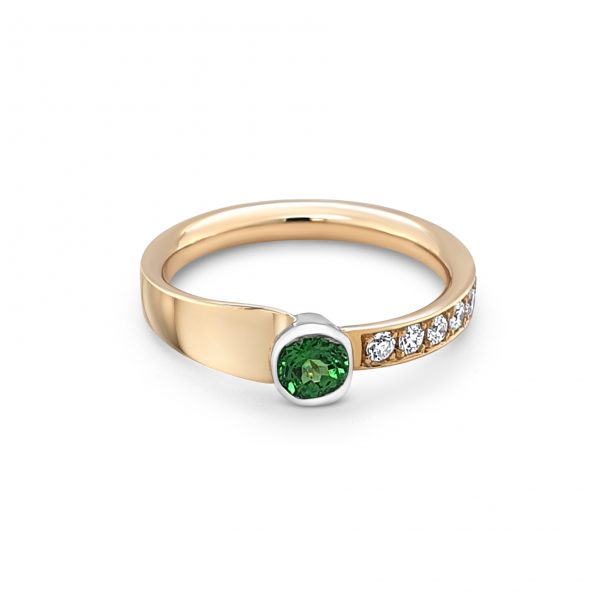 Cathal Barber Goldsmith Tsavorite and Diamond Ring